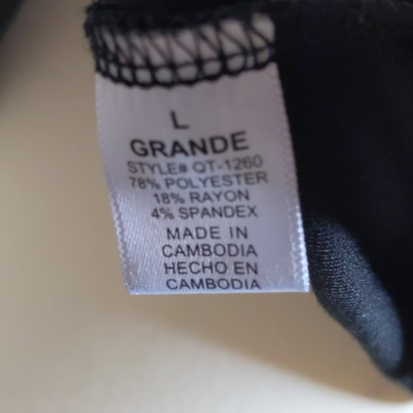 The Arte By Zenana Crop Top Black Zipper front Large - Picture 8 of 16